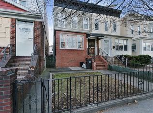 230 E 42nd St, Brooklyn, NY 11203