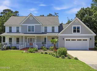 1929 Kingfisher Dr, Morehead City, NC 28557