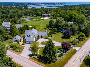 86 Montauk Ave, Stonington, CT 06378