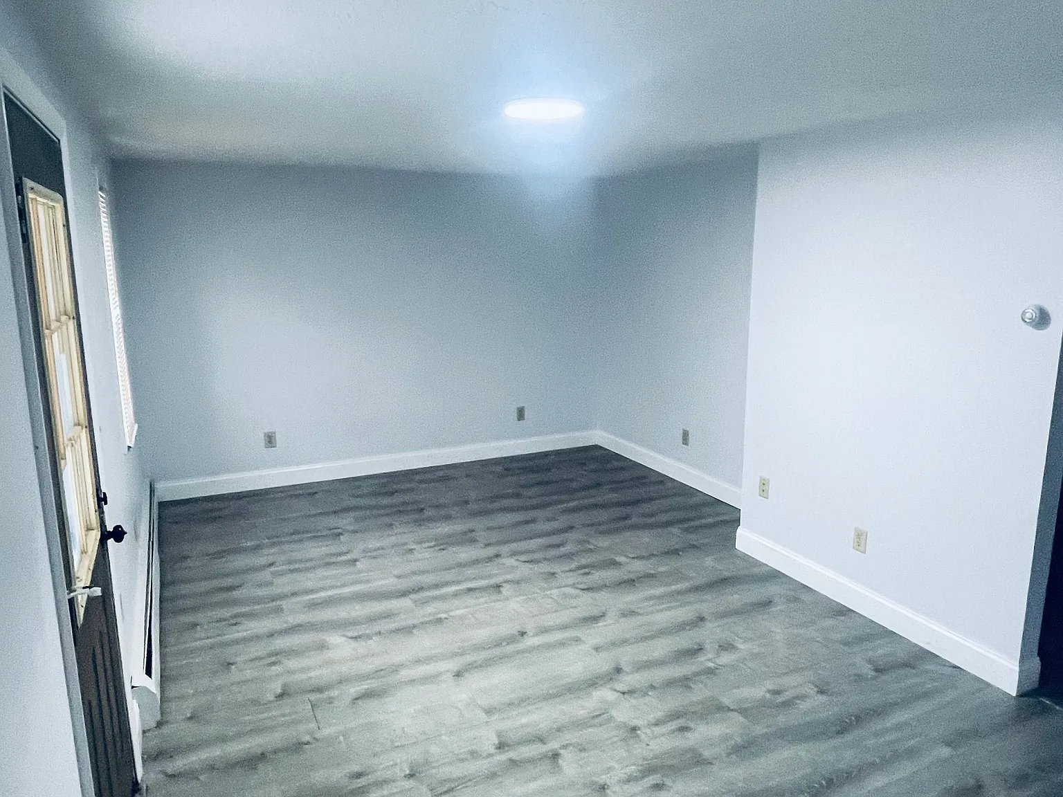 2 bed, 1200 sqft, $1,900 — Photo 2