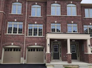 8 Royal Collection Way, Whitby, ON L1P0P1