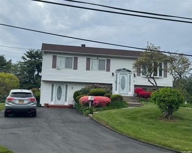 9 Charter Avenue, Dix Hills, NY, 11746