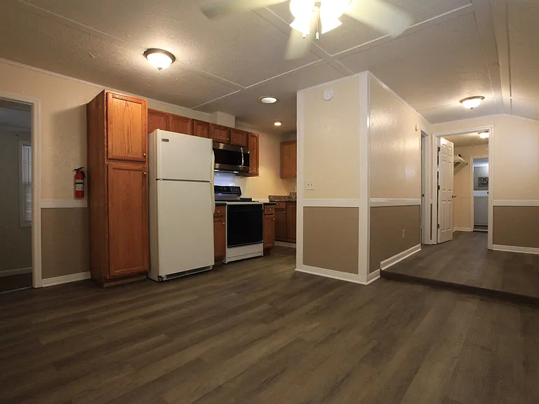 1116 Je Sartain Rd — Photo 8
