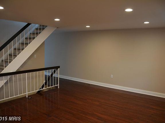 5th image of 20637 Neerwinder St