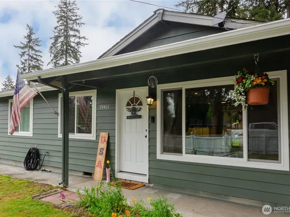 19411 67th St E, Bonney Lake, WA 98391