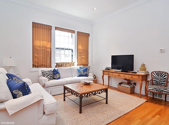 4th image of 208 W Eugenie St #1