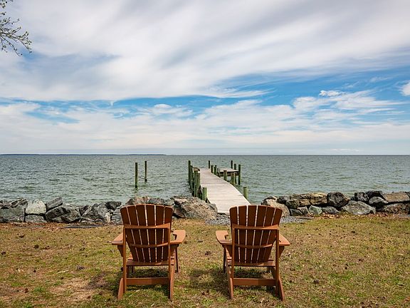 3rd image of 506 Bay Quarter Dr