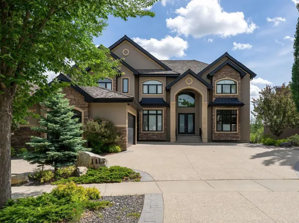 1413 Woodward Cres NW, Edmonton, AB T6M 0A3