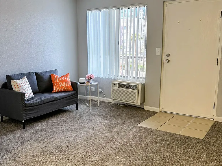 Katie Court Apartments — Photo 18
