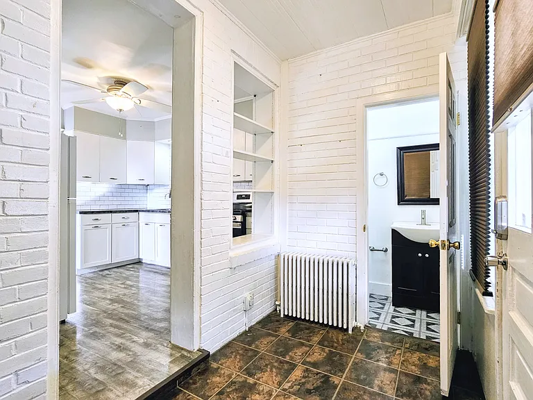 324 S Broad St — Photo 12