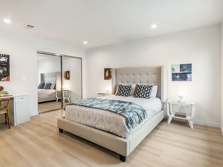 3842 Somerset Dr — Photo 6