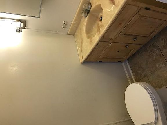 5th image of 2407 W 2nd St