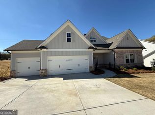 111 Cherokee Rose Ln, Hoschton, GA 30548