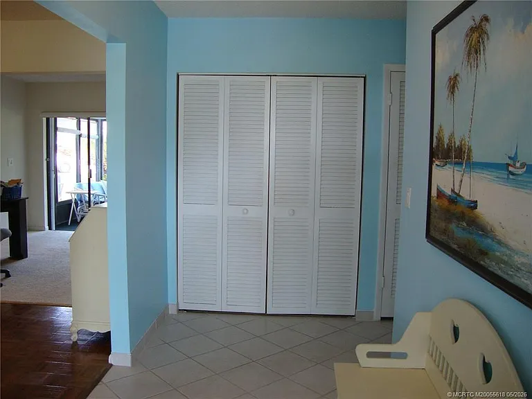 1843 SE Granada Ln — Photo 5