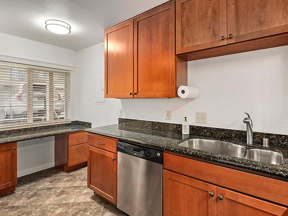 4th image of 130 105th Ave SE APT 114