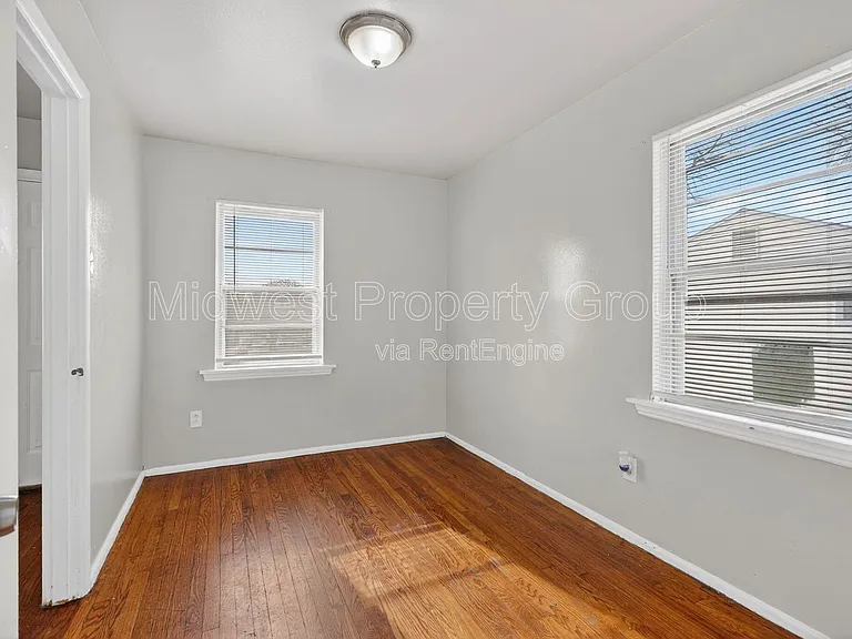 5900 Sheriton Dr — Photo 14