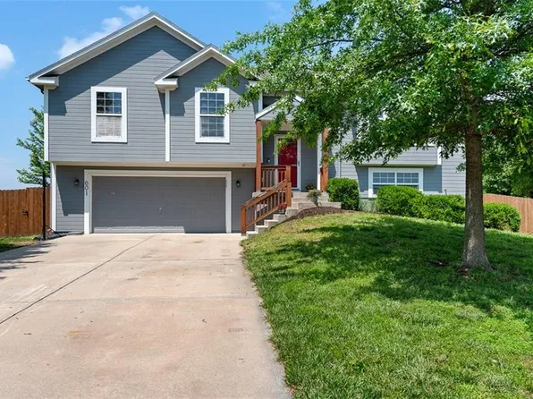 601 W 3rd Ter, Wellsville, KS 66092