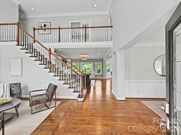 4th image of 14938 Hawick Manor Ln