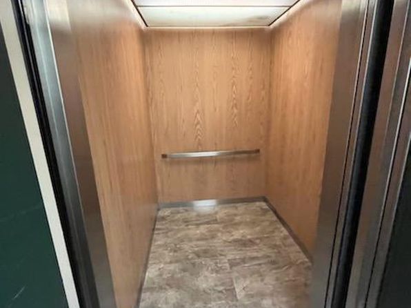 270 W 2nd St #270