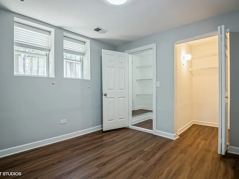 2537 N Wayne Ave #1R — Photo 4