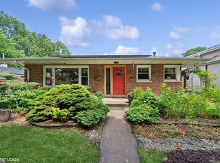 2417 Lyons St, Evanston, IL 60201