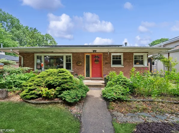 2417 Lyons St, Evanston, IL 60201