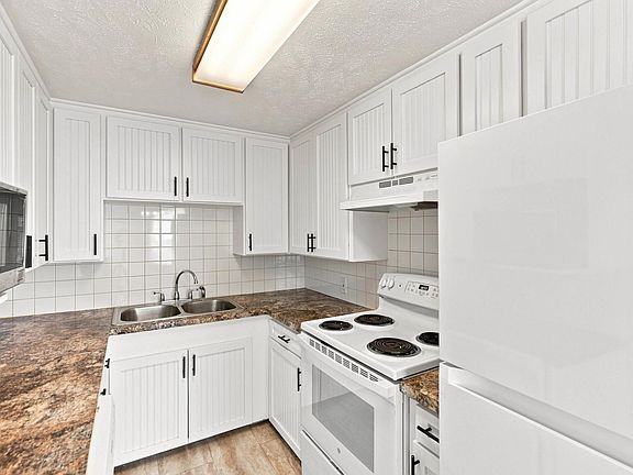 4th image of 2317 W Sanson Ave