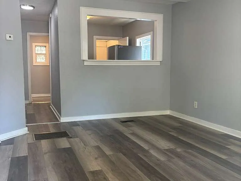 4209 Flora Ave — Photo 2