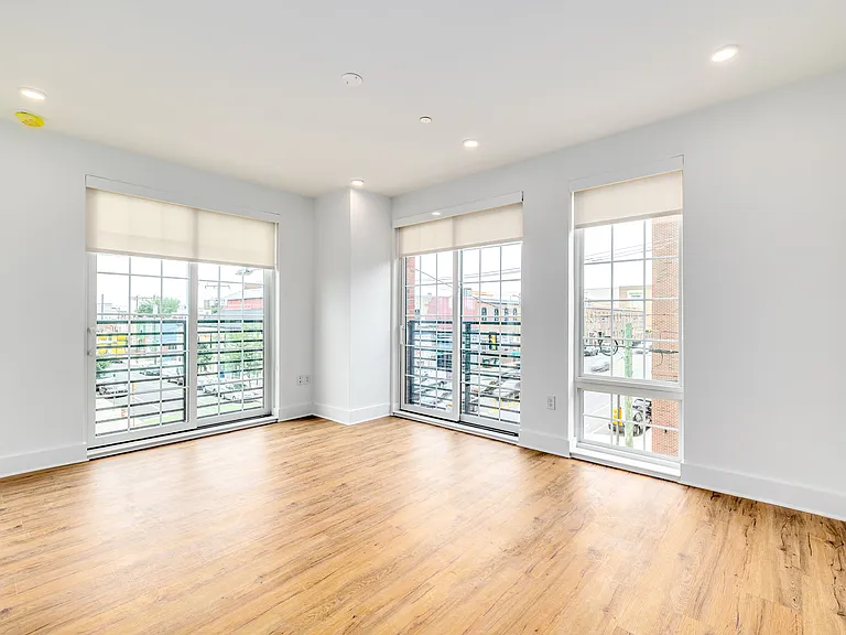 The Howell - 2101 Washington Ave — Photo 96