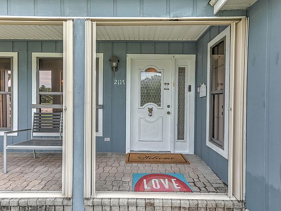 3rd image of 2117 SE Morningside Boulevard