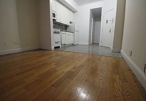 2nd image of 70 W 106th St Front 1