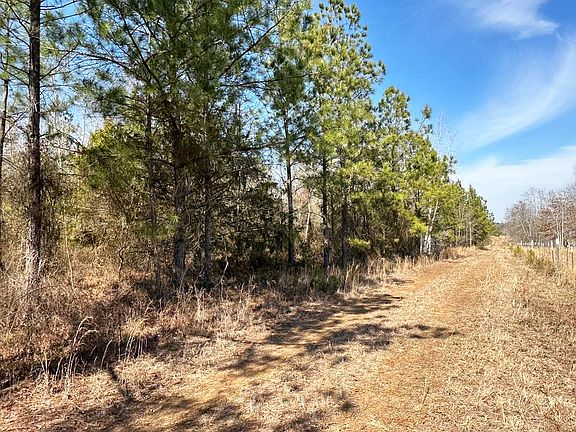 4th image of 63-003A Four Points Rd W