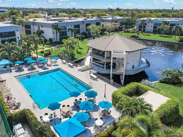 788 Park Shore Dr #E20, Naples, FL 34103