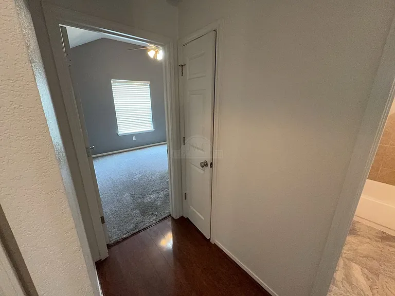 9911 Diana Dr — Photo 19