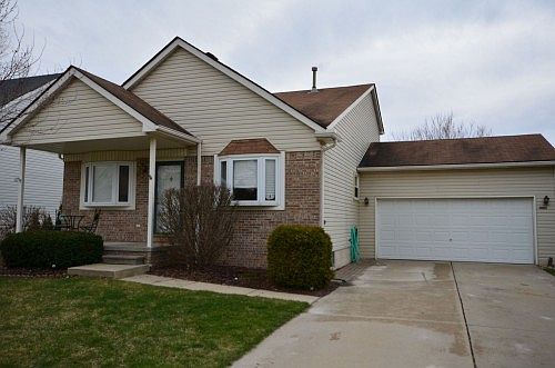 1st image of 59735 Cynthia Dr
