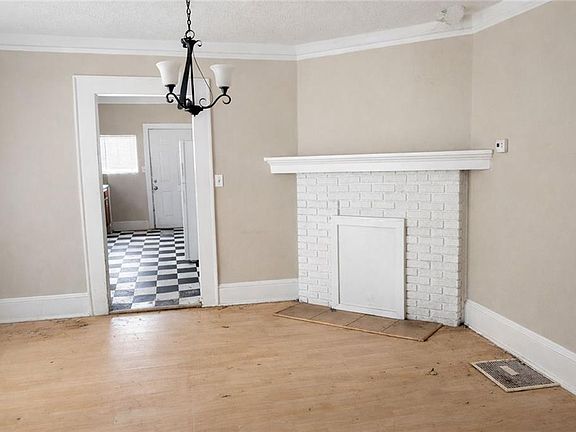 5th image of 1056 Mayson Turner Rd NW