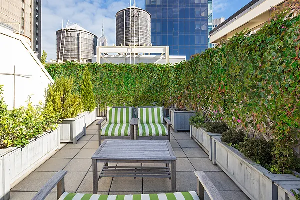 Sold by Corcoran | media 7