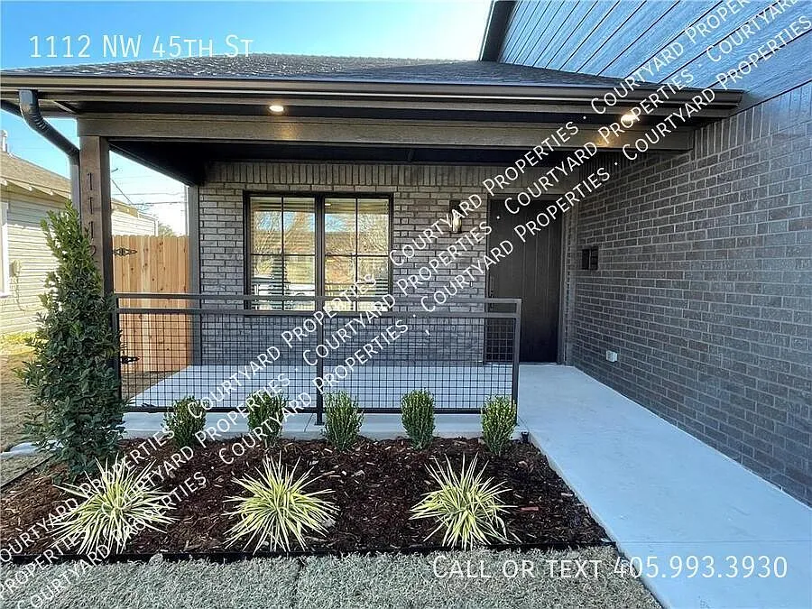 Building Photo - 1112 NW 45th St