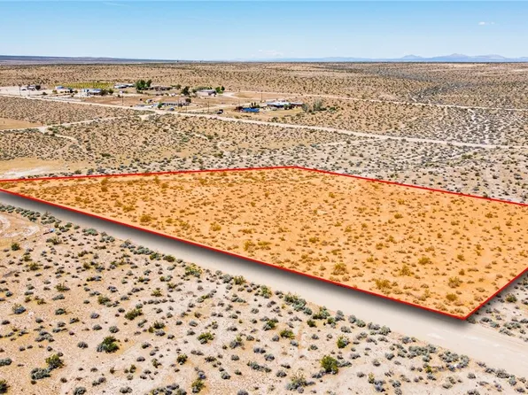 31500 Wheeler Rd #31, Helendale, CA 92342