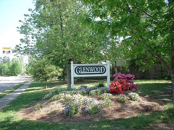 2nd image of 2676 Gaines Mill Dr