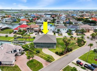 488 Margo Ln, Port Aransas, TX 78373