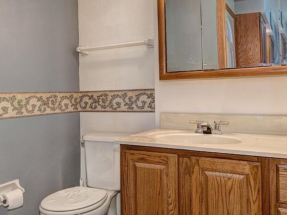 4th image of W166N11553 Abbey Ct