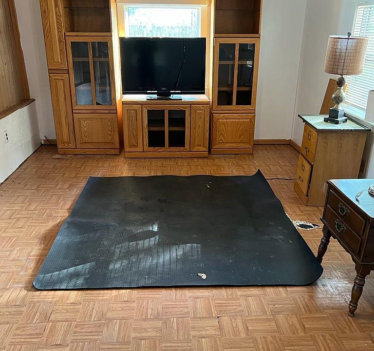 1st image of 1013 Brinwood Dr