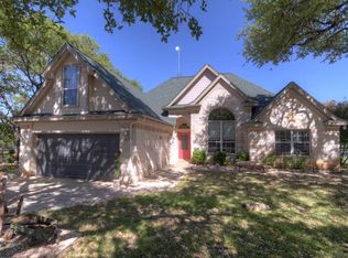 2 Harmony Ln, Wimberley, TX 78676