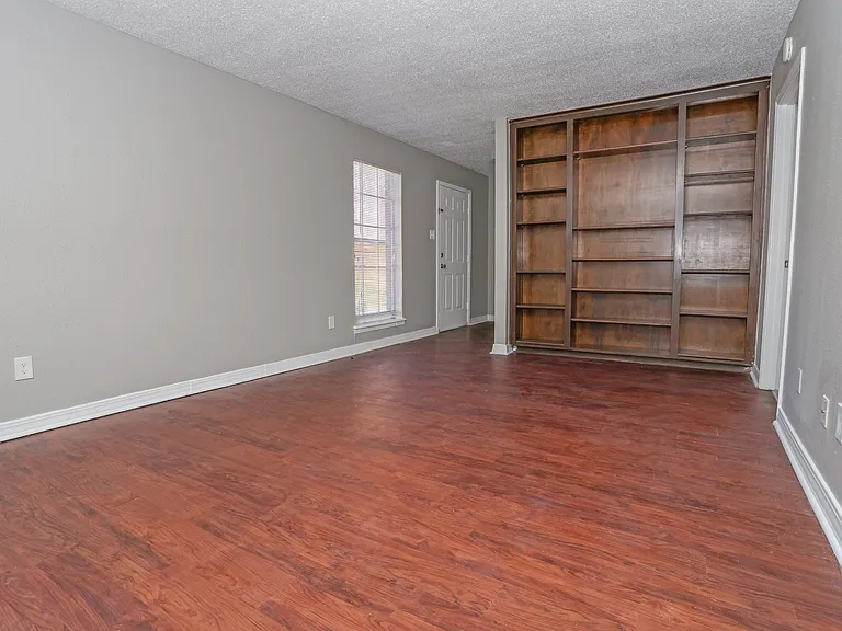 Magnolia Apartments — Photo 24
