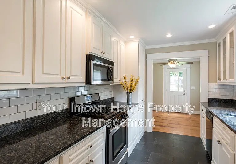 1672 Cecile Ave — Photo 8