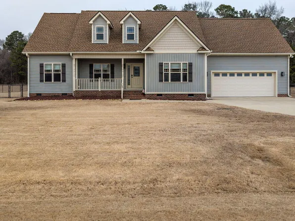146 Watersedge Ln, Smithfield, NC 27577