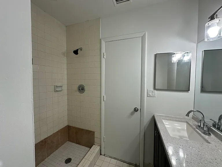 4773 Arjaro Dr — Photo 15