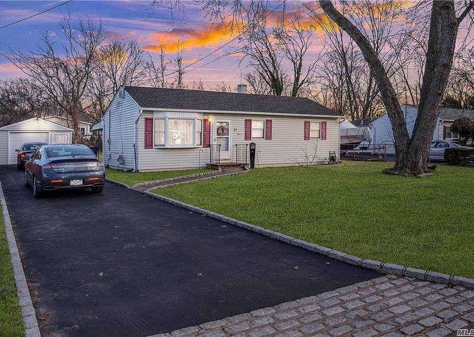 1st image of 31 Beatrice Ave