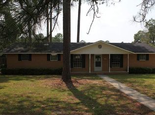 108 Stewart St, Claxton, GA 30417